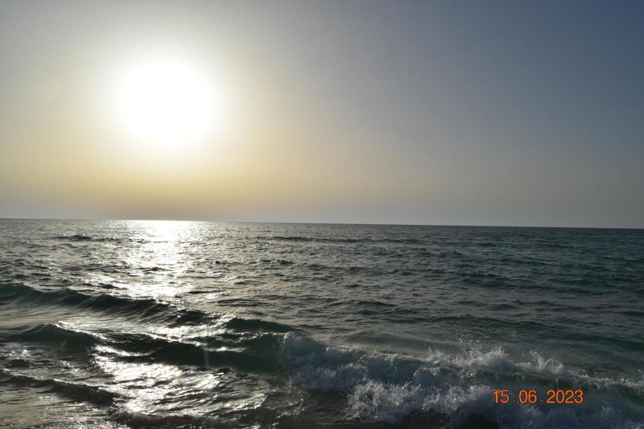 Abu Zeira Beachside Chalet ,Sidi Kerirヴィラ エクステリア 写真